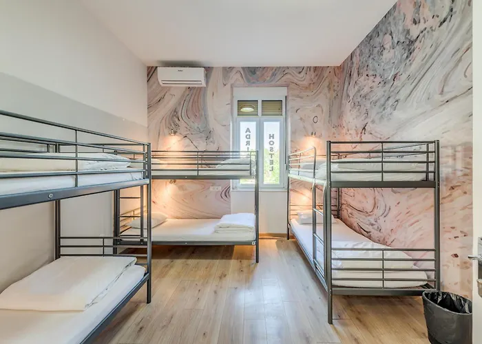 Colors Of Adriatic - Youth Only Хостел