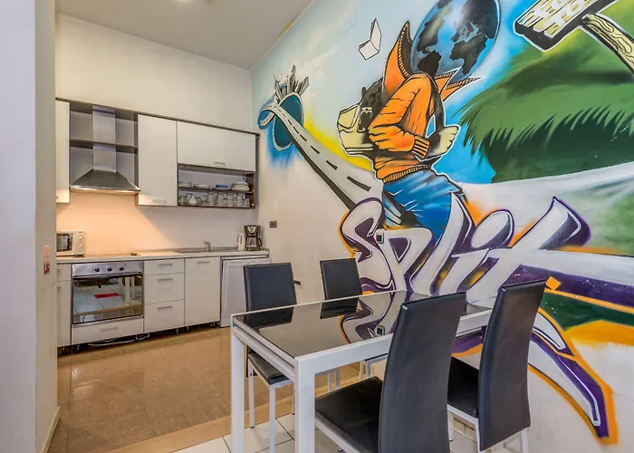 Colors Of Adriatic - Youth Only Хостел *